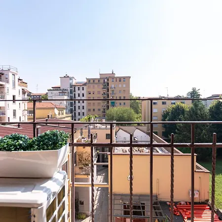 I Host - Brioschi 55 Apartmán
